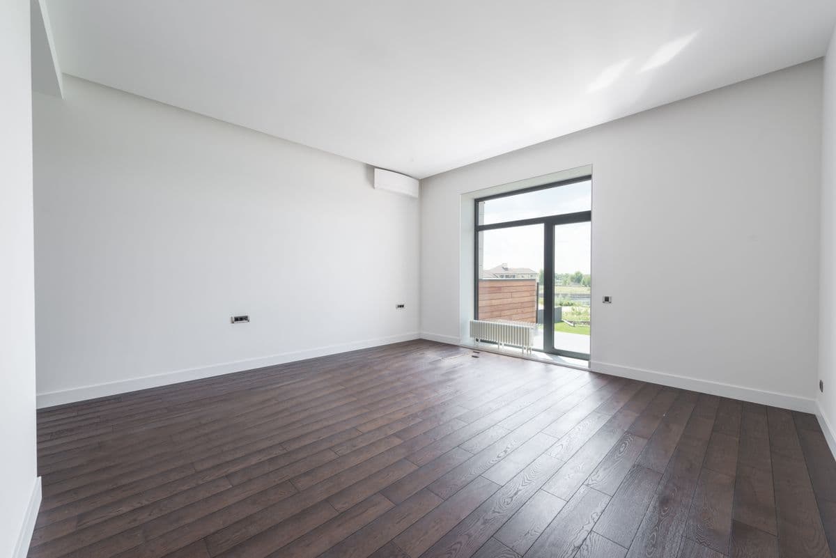 An empty apartment cleaned before the keys are handed over